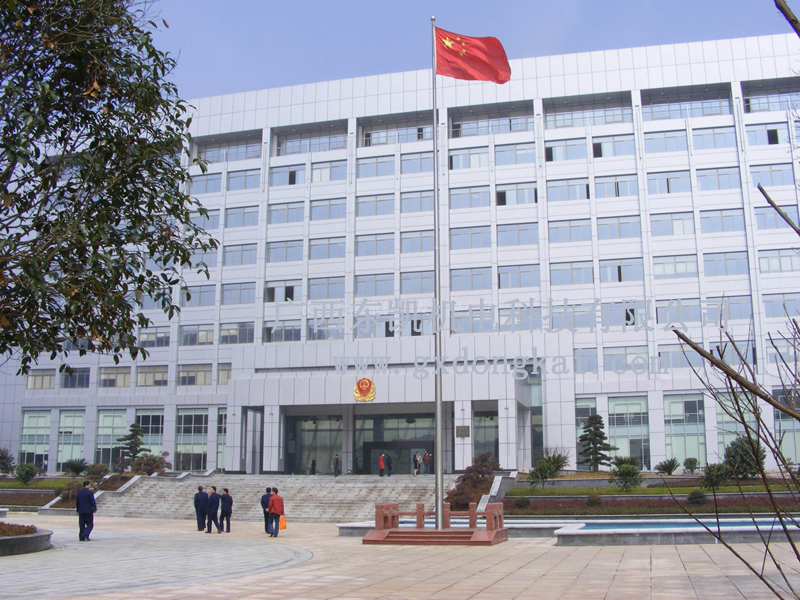 單位椎形旗桿-1