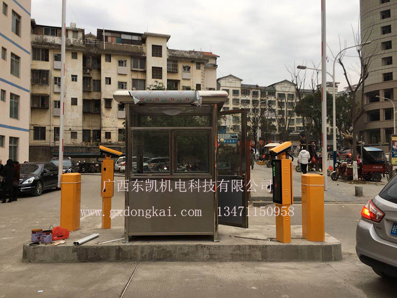 桂林興安兩江醫(yī)院車牌識(shí)別系統(tǒng)-1