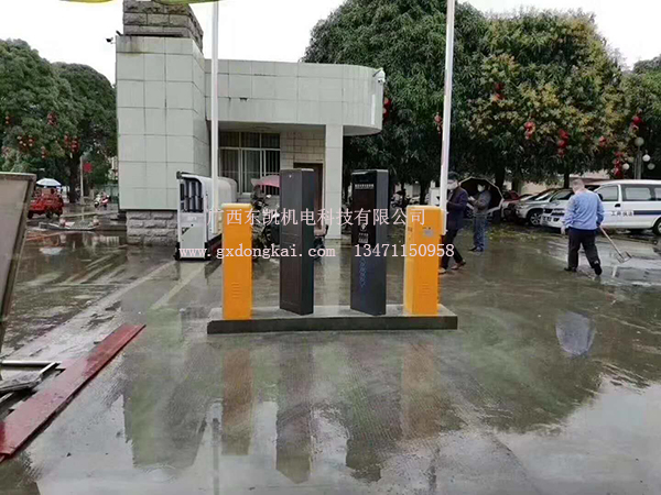300萬(wàn)像素車牌識(shí)別系統(tǒng)